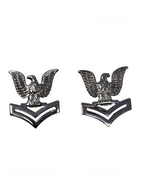Pair of US Navy  E-5  Rank eagle Silver Tone  lapel pins